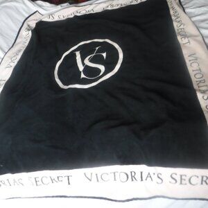 Victoria’s Secret Pink Black Logo Throw Blanket 67x48
